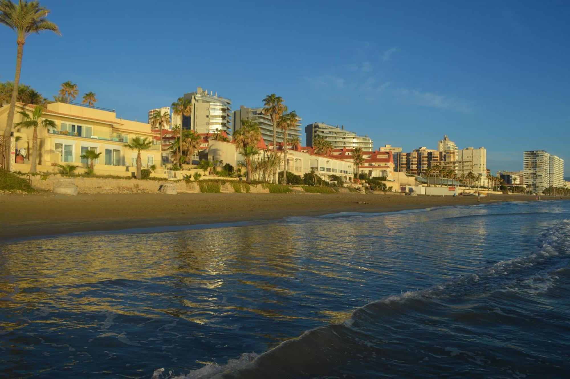 Espectacular Apartamento A Pie De Playa En Chalet Roquetes Alicante Buitenkant foto