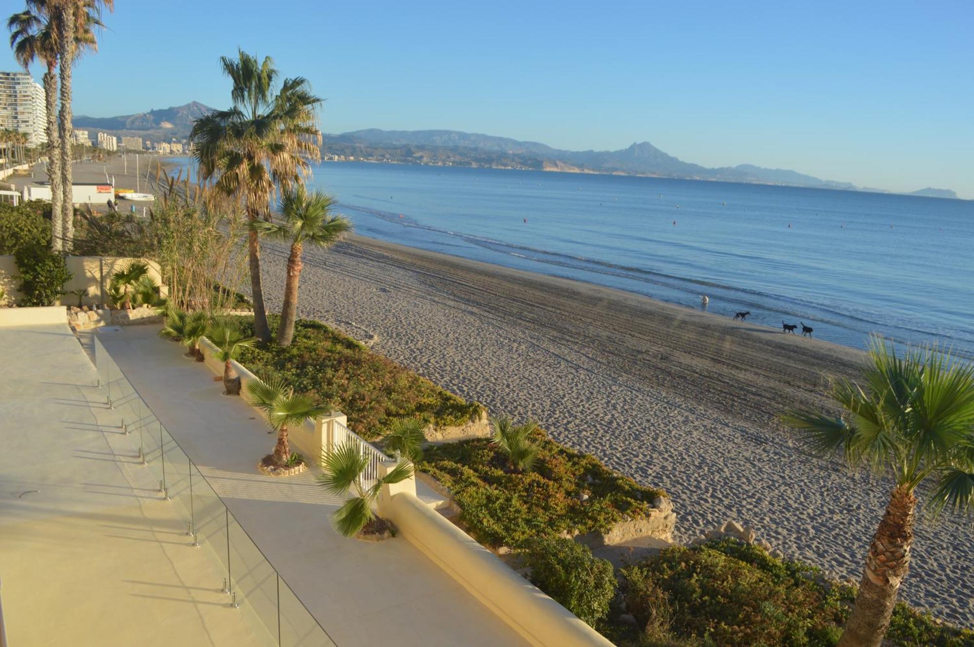 Espectacular Apartamento A Pie De Playa En Chalet Roquetes Alicante Buitenkant foto