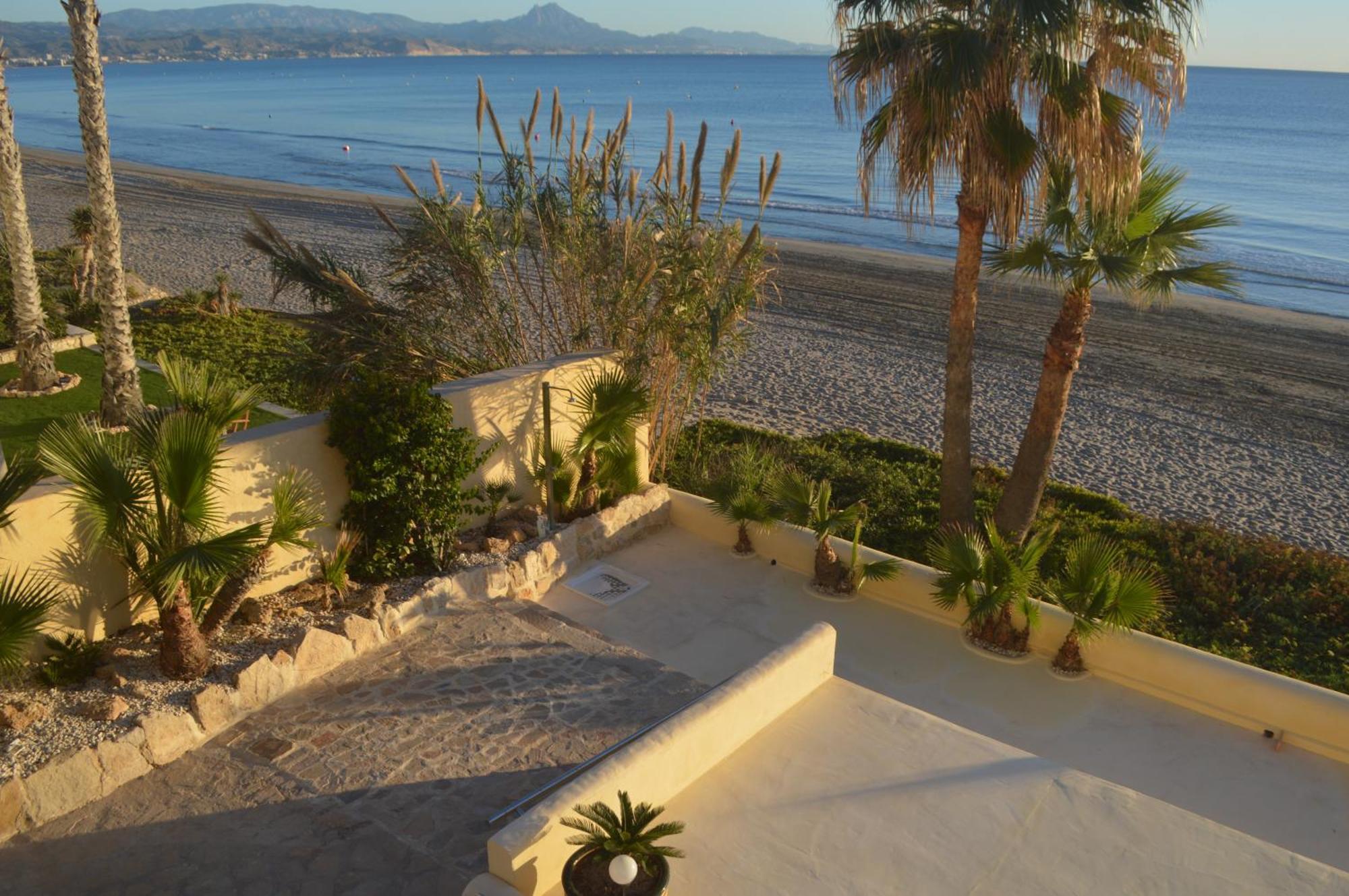 Espectacular Apartamento A Pie De Playa En Chalet Roquetes Alicante Buitenkant foto