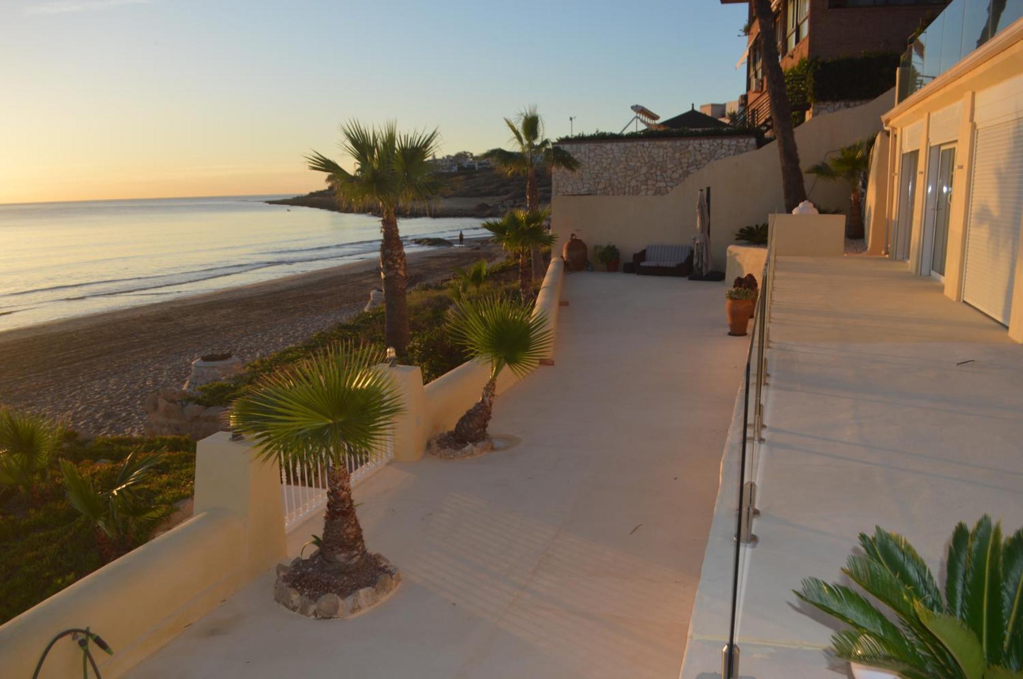 Espectacular Apartamento A Pie De Playa En Chalet Roquetes Alicante Buitenkant foto